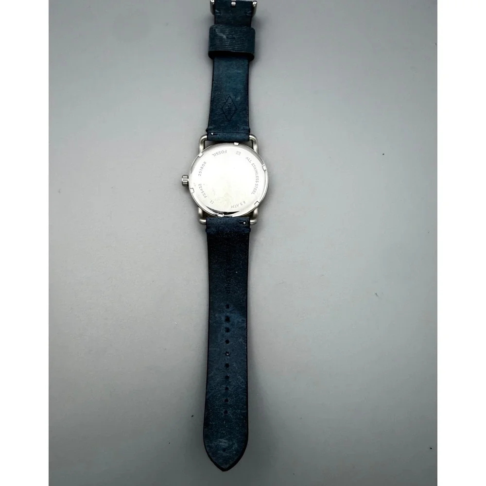 Fossil silver model buckle